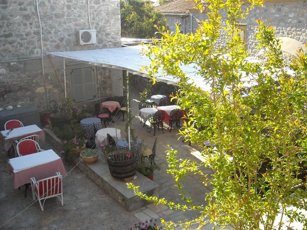 Theano Guesthouse Hydra  Bagian luar foto