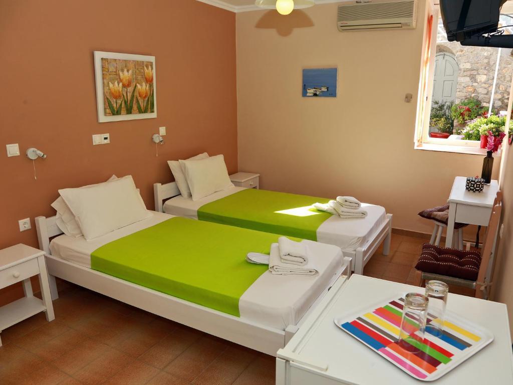 Theano Guesthouse Hydra  Bagian luar foto